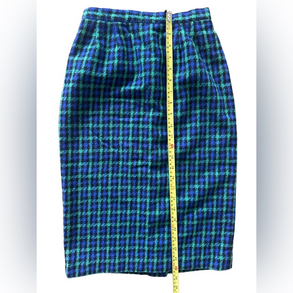 Vintage Plaid Pencil Skirt in Blue & Green - Picture 5 of 6
